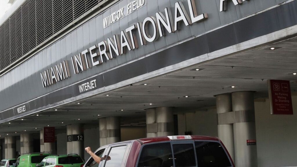 Shots fired reported at Miami International Airport; suspect in custody - WPEC