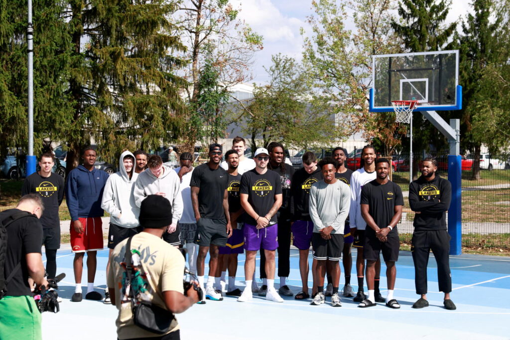 Projecting Lakers’ New-Look Starting Lineup for 2026-27 Season - roundtable.io