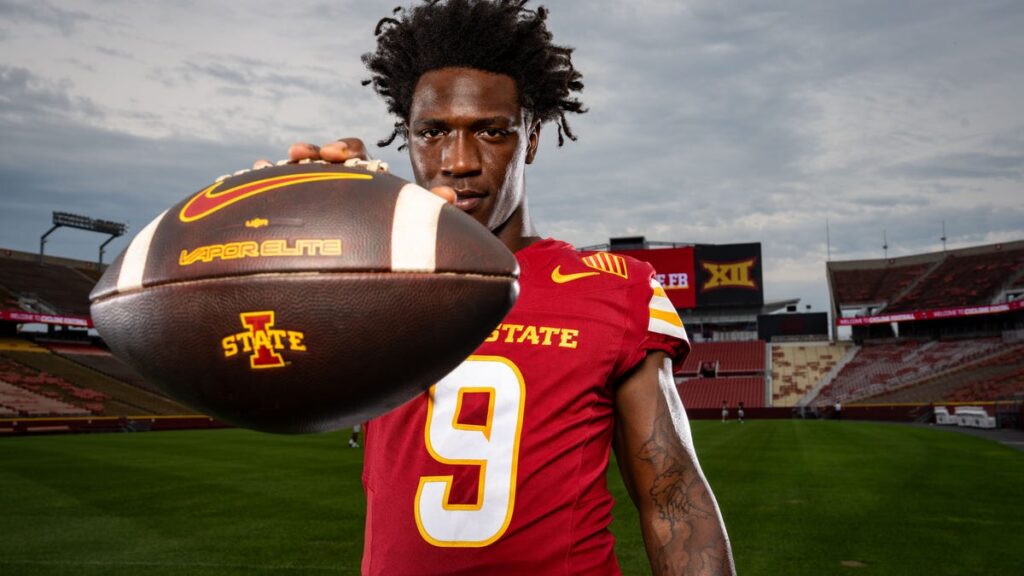 Iowa State's Jaheim Singletary carted off field after injury - The Des Moines Register