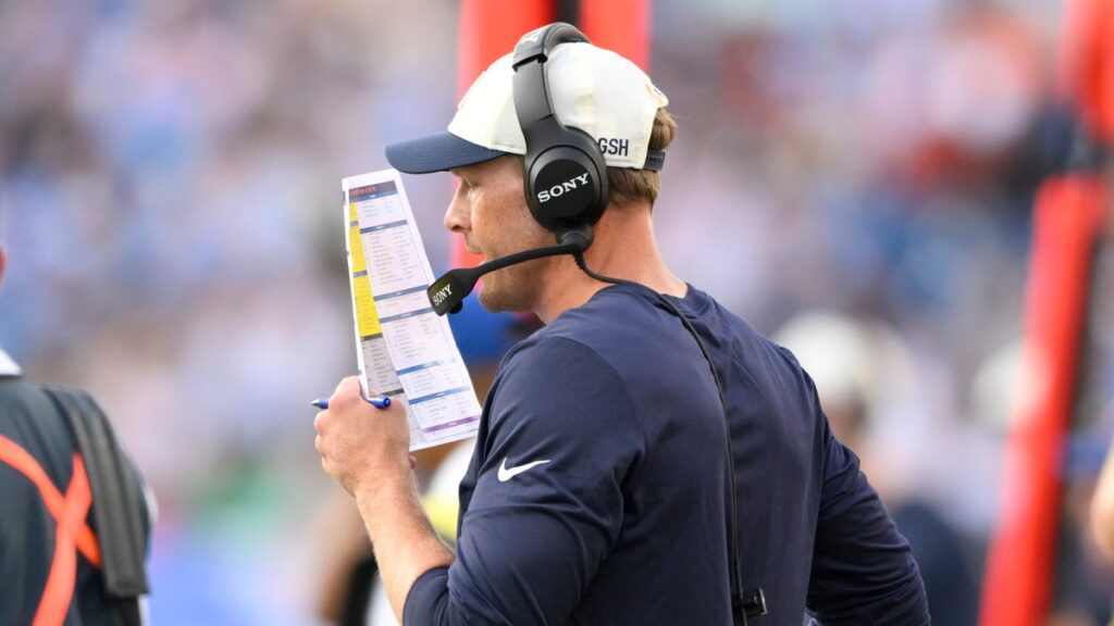 Bears vs. Panthers predictions, picks, odds: Who wins Week 1 NFL game? - Bears Wire