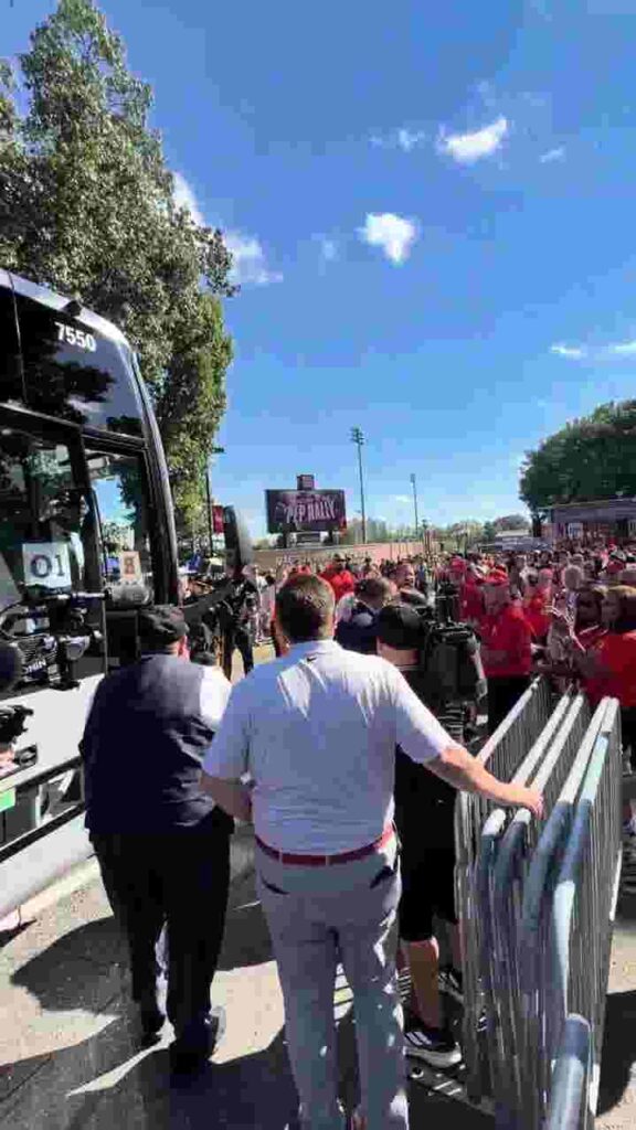 Greg Schiano leads Rutgers football team on Scarlet Walk at season opener - Asbury Park Press