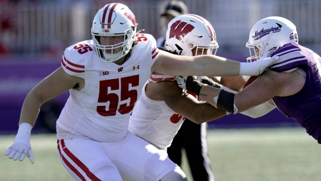 Wisconsin receives good news, bad news ahead of Notre Dame showdown - Badgers Wire