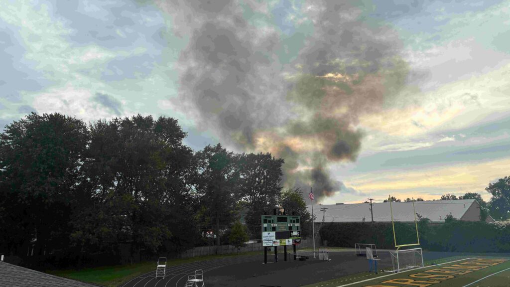 Lochmoor Club catches on fire in Grosse Pointe Woods - The Detroit News