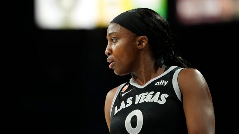 Ex-ND standout assists USA Basketball in Women’s World Cup semis win - Fighting Irish Wire