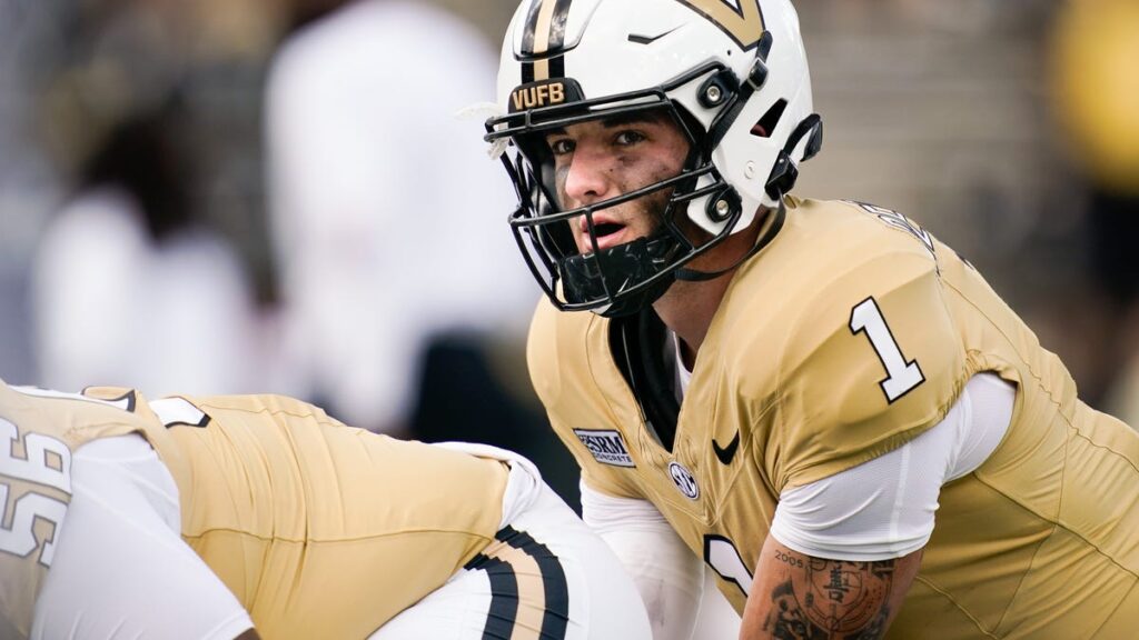 Inside Vanderbilt football vs Delaware: See our best photos from Game 2 - The Tennessean