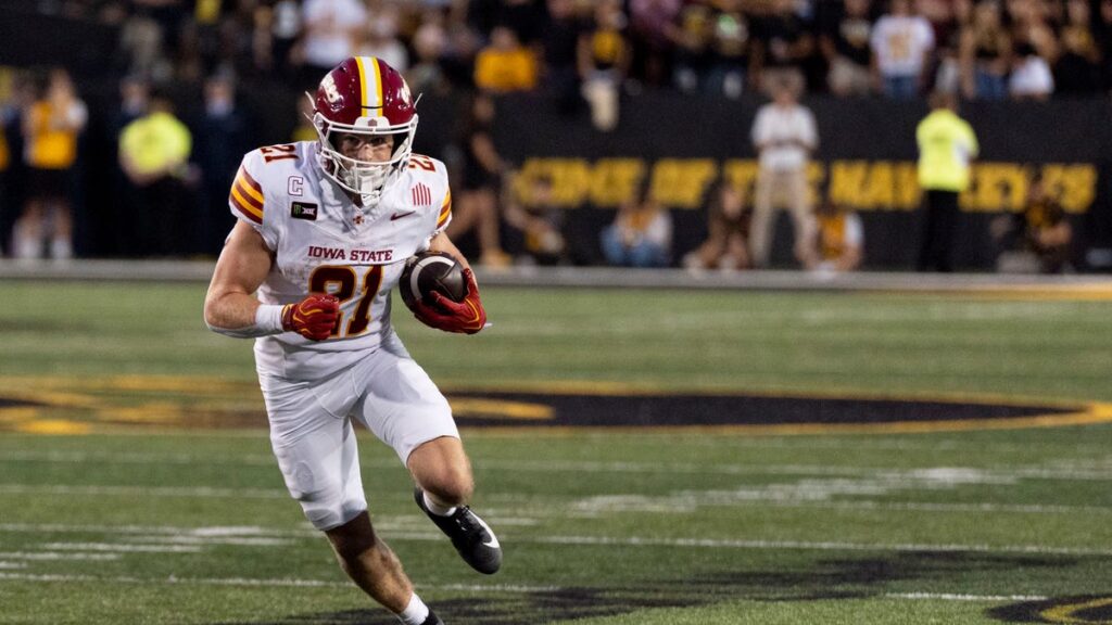 Iowa State football's Aiden Flora has huge first half vs Bowling Green - The Des Moines Register