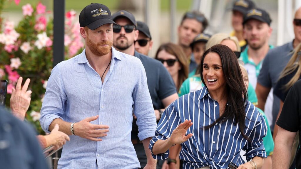 'SNL UK' brutally mocks Prince Harry and Duchess Meghan's UK return - USA Today