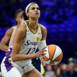 Rae Burrell starts in Los Angeles' WNBA return - Vols Wire