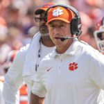 Dabo despair: Clemson fans boo Tigers off field in drab first half vs UNC - USA Today