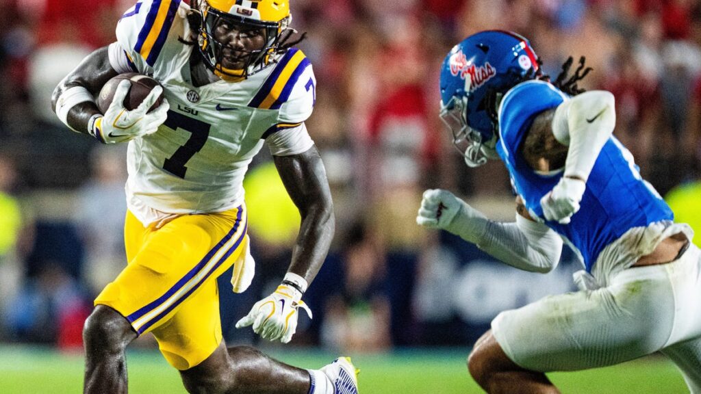 Trey'Dez Green exits Ole Miss game with injury: Latest new on LSU TE - theadvertiser.com