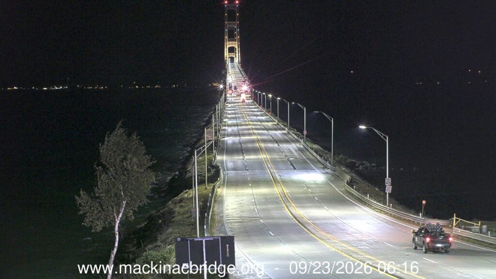 Mackinac Bridge closed for 'incident.' What we know - Lansing State Journal