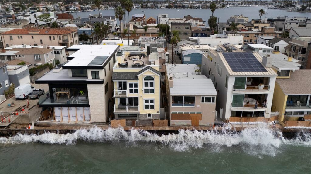 LA beaches brace for flooding Monday as another hurricane brews - Ventura County Star