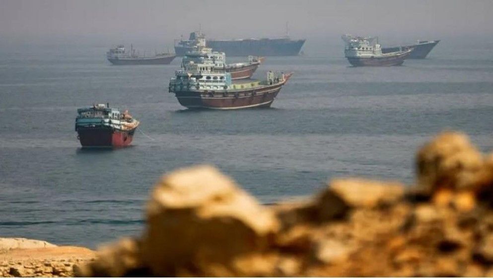 Hormuz Crisis Deepens as Iran Threatens Economic War... - jordannews.jo