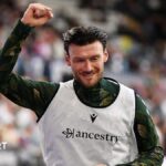 Swansea v Wrexham LIVE: Text commentary, team news and score updates as it happens - BBC