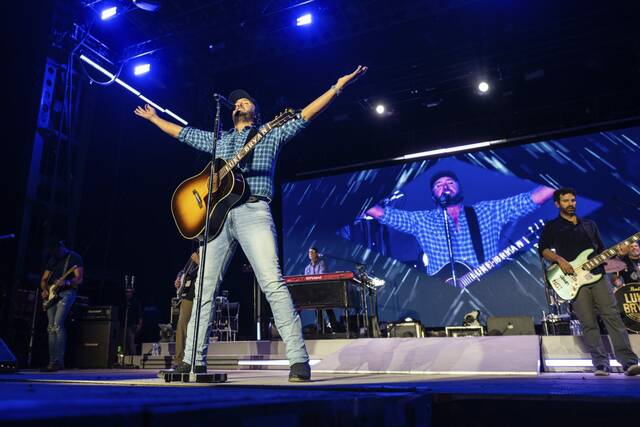 Luke Bryan concert in Unity cancelled after Thursday rain - TribLIVE.com