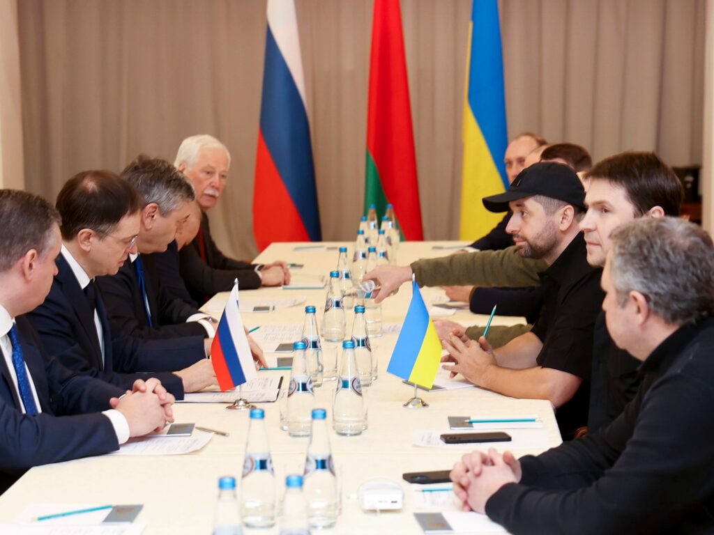 US seeks to revive Russia-Ukraine ceasefire talks as seven killed in Kyiv - Al Jazeera