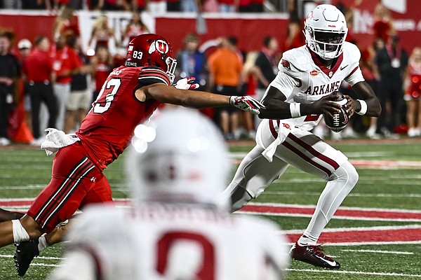 Arkansas football notebook: AJ Hill makes Razorback debut amid offensive struggles in loss to Utah - Whole Hog Sports