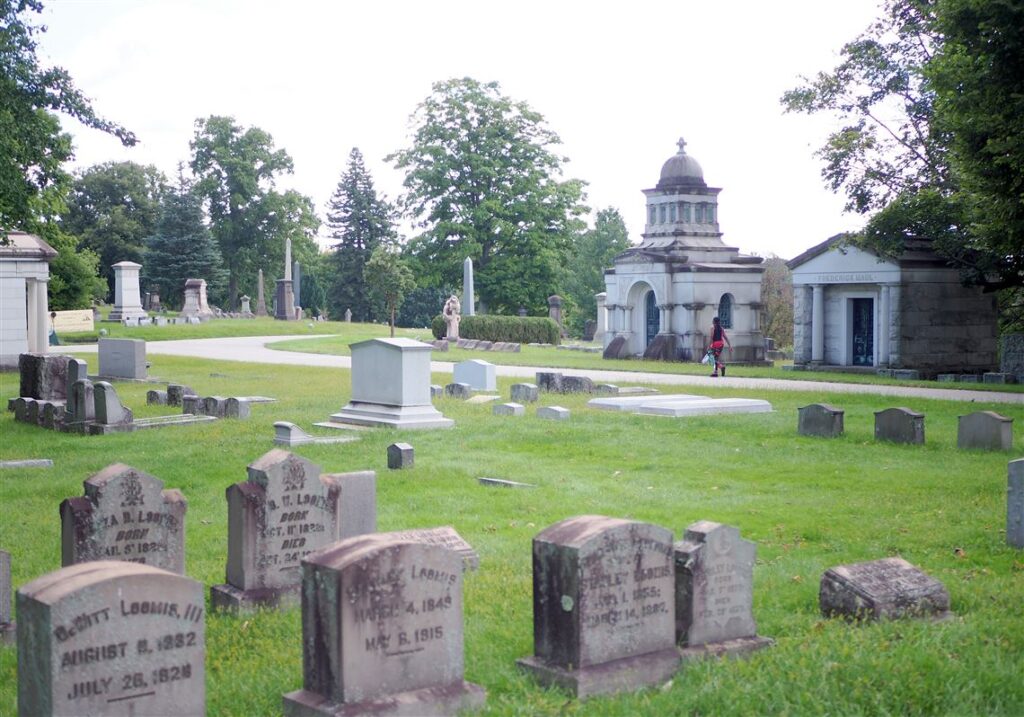 Prime Stage Theatre brings Pittsburgh history to life at Homewood Cemetery - Pittsburgh Post-Gazette