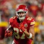 Watch Taylor Swift Show Off Wedding Ring on Video to Celebrate Travis Kelce TD During Chiefs-Colts - Bleacher Report