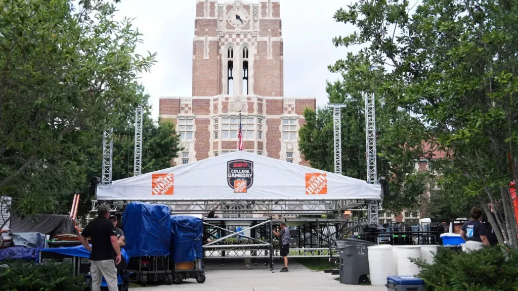 College GameDay opts for 'Jackass' star as guest picker amid Trump speculation - sportingnews.com
