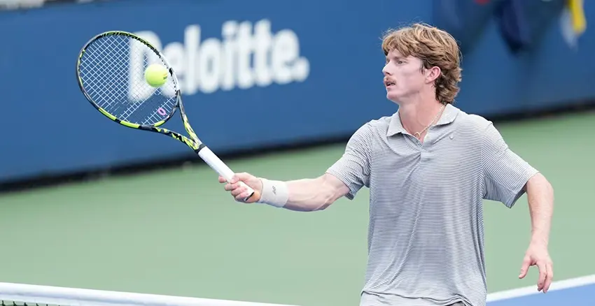 Dane Sweeny’s Racquet – Player Profile - Tennisnerd