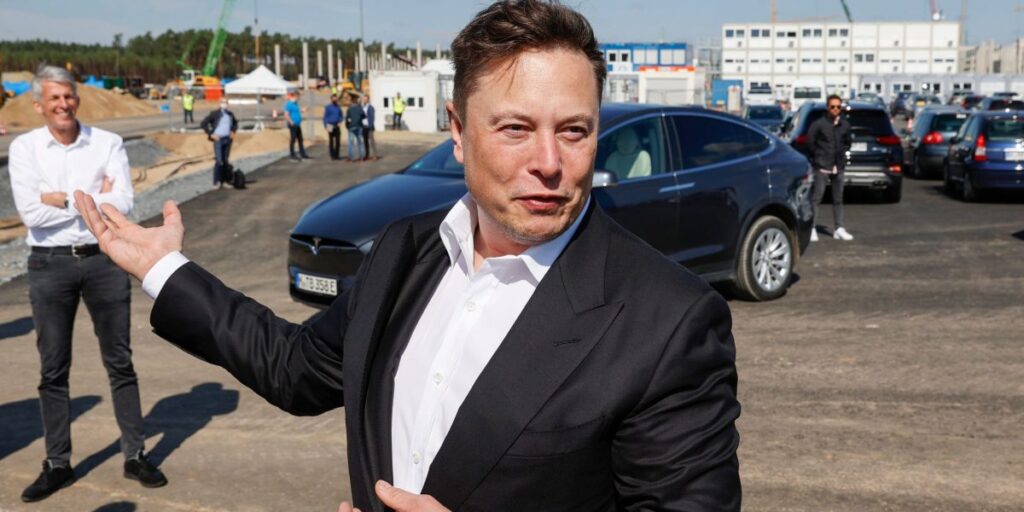 Elon Musk Moves into Airstream Trailer in Memphis Amid xAI Expansion - SSBCrack