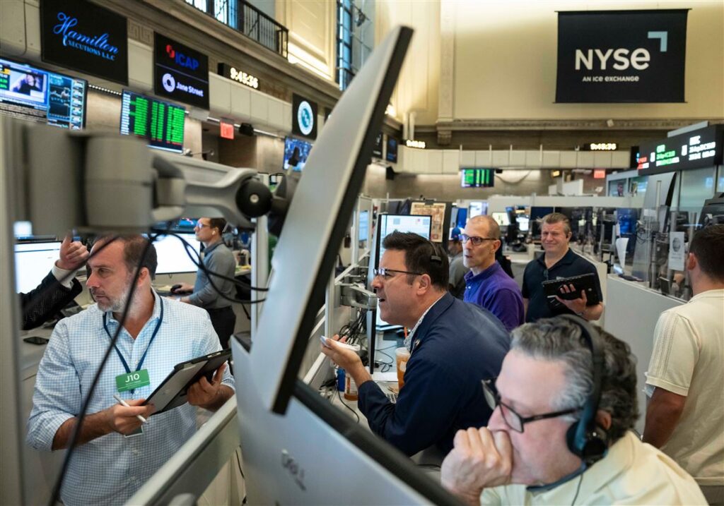 Wall Street rises as tech stocks climb and oil prices, bond yields hold steady - post-gazette.com