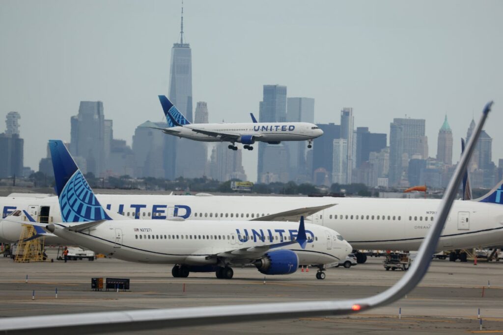 FAA communications issue triggers ground stop at two major US airports - The Independent