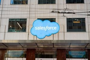 Salesforce global outage hits during Dreamforce conference - qz.com