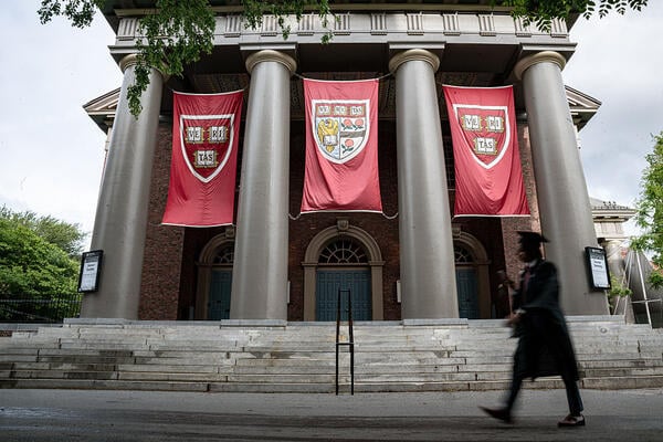2 in 3 Harvard Professors Say AI Has a Negative Impact on Class - Inside Higher Ed