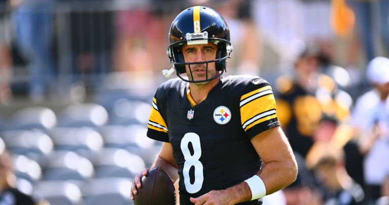 Aaron Rodgers Opens Up About His Mystery Wife - wideopencountry.com