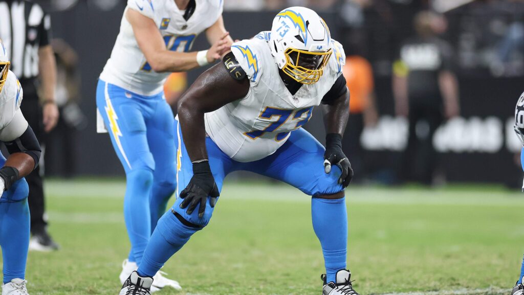 Former Chargers $20 Million Signing Lands with NFC North Team - heavy.com