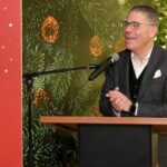 Retail CEOs see a holiday paradox: shoppers are anxious, but still willing to spend - Fortune