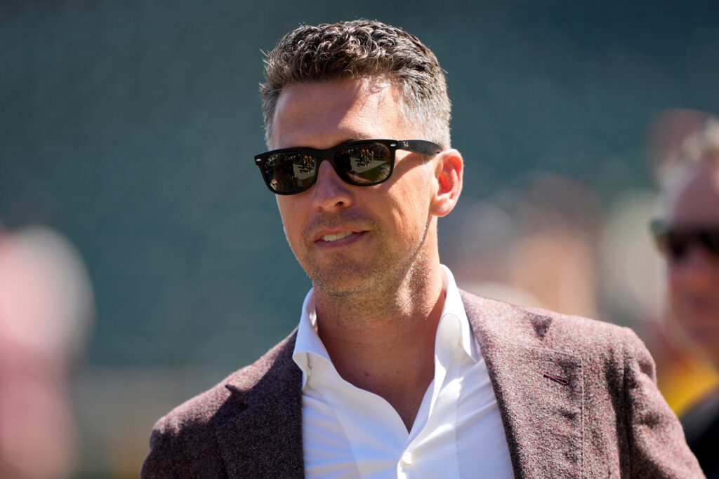 San Francisco Giants Announce 3 Roster Moves Before Pirates Series - heavy.com