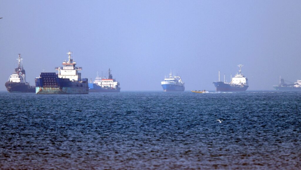 US Strikes IRGC Targets in Strait of Hormuz, President Trump Warns Iran Against Retaliation - The Media Line