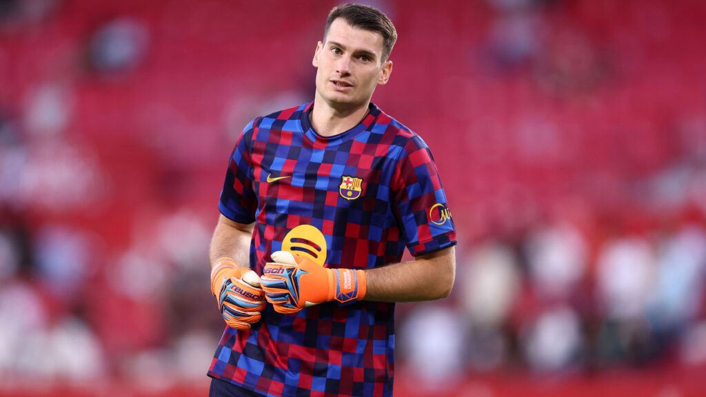 Video: Sevilla take Barcelona back to a rare historic moment - Goal.com