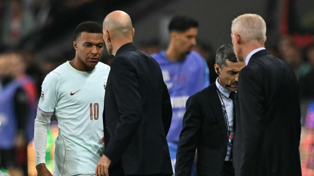 Zinedine Zidane breaks France curse! New boss wins first game in charge as Mbappe suffers injury scare in Turkey victory - Goal.com