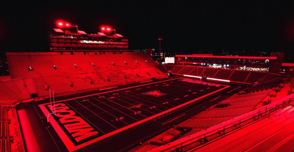 Arizona football vs. NAU fan discussion - azdesertswarm.com