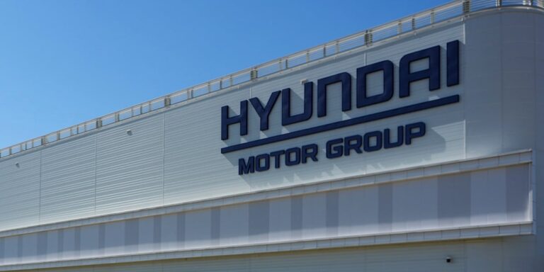 Worker detained during Hyundai raid files claim ahead of suing feds - WRDW