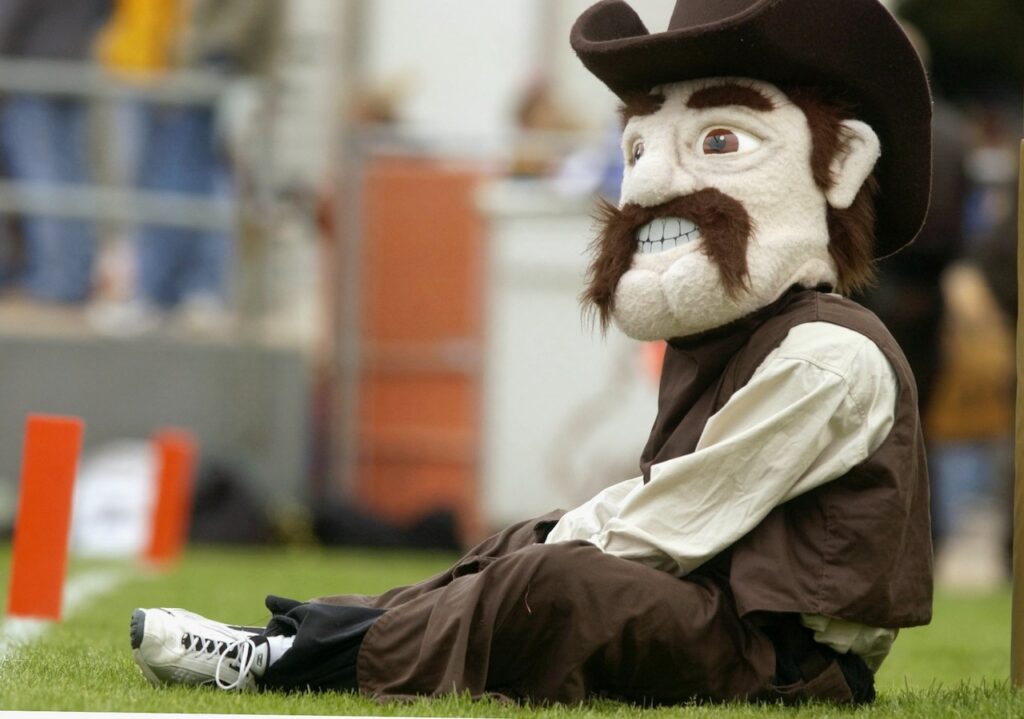 Watch Wyoming vs Hawaii football streaming free today; TV channel, spread - OregonLive.com