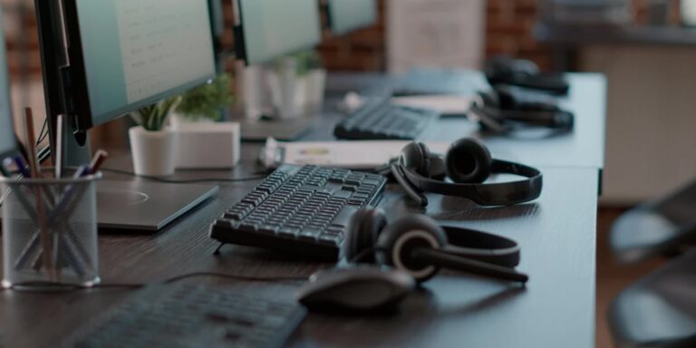 Arizona call center workers face uncertain future amid AI rise - azfamily.com
