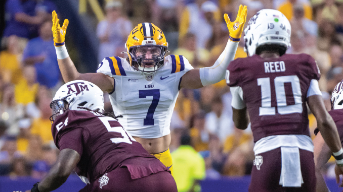 Whit Weeks Exits Texas A&M Game On Crutches - TigerRag.com |