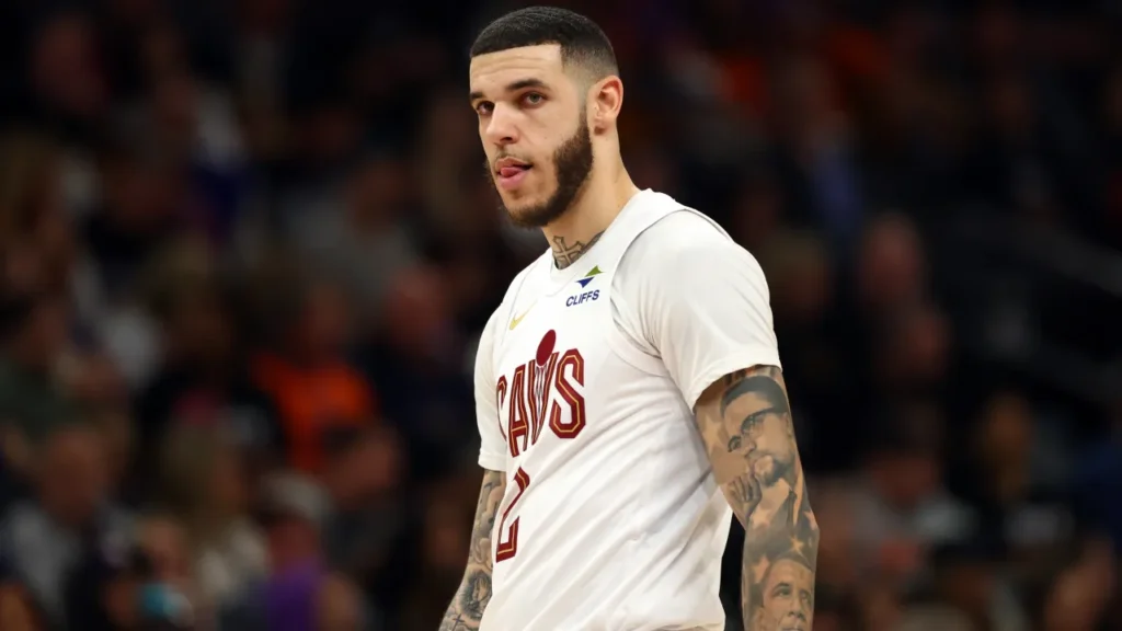 Lonzo Ball shuts down claim he's retiring from NBA: 'Still waiting for a call' - sportingnews.com