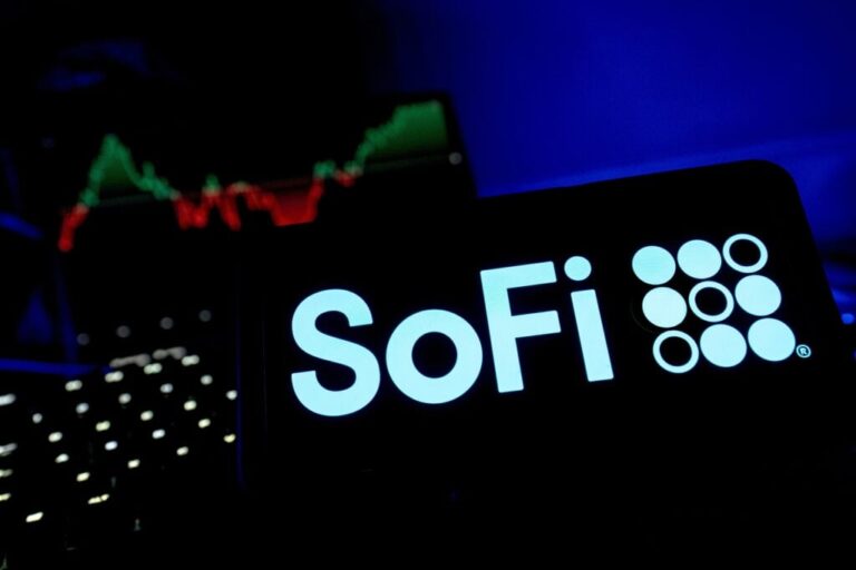 Buying SOFI Is Like Buying 'AMD or Nvidia' at the Bottom: Strategists Highlight Bold Bull Case for SoFi T - benzinga.com