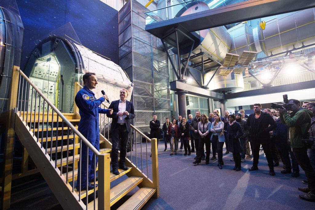 ESA, Axiom Space Bolster Ties for Post-ISS Era - miragenews.com