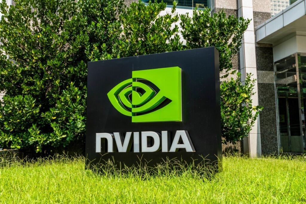 How To Trade SPY, QQQ, AAPL, MSFT, NVDA, GOOGL, META, And TSLA - Benzinga