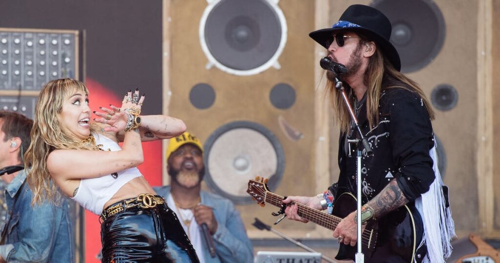 Miley Cyrus’ Dad Reacts to Her Name Change After Family Drama - The Daily Beast