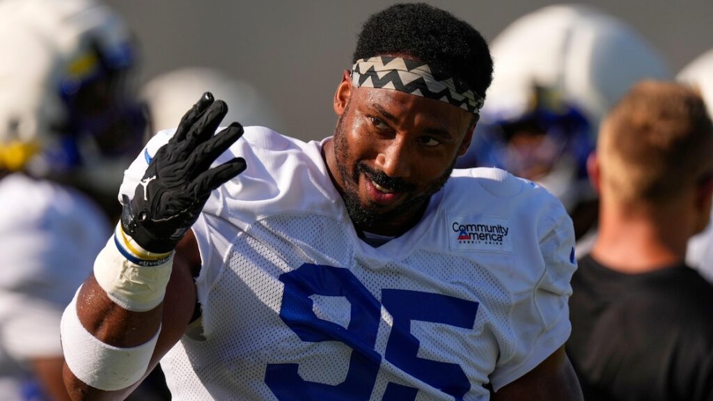 See Myles Garrett, Mike Evans in New Uniforms for 1st Time in Videos Ahead of Rams vs. 49ers - Bleacher Report
