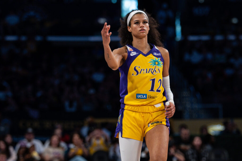 Rae Burrell, Sparks honor teammate Nneka Ogwumike with pregame fits - The Big Lead