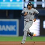 Will Trent Grisham bets be refunded after injury during Yankees vs. Padres on 9/4/26? - dknetwork.draftkings.com